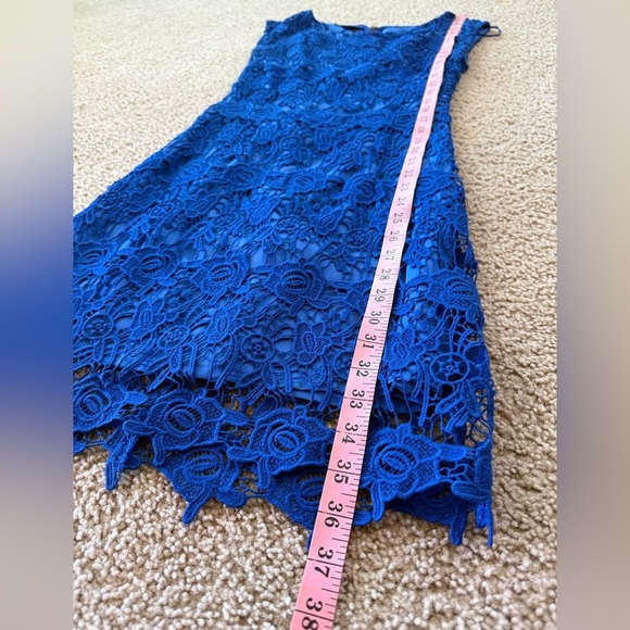 Chic Blue Floral Lace Midi Dress - Picture 6 of 11